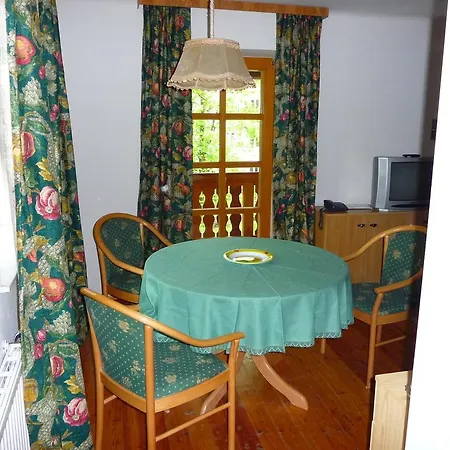 Fiausch Apartment