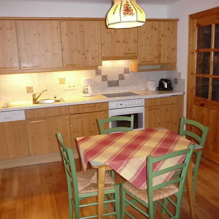 Fiausch Apartment *